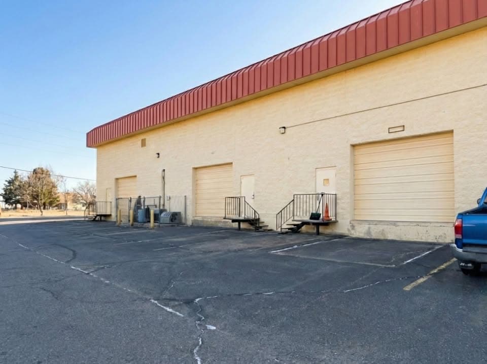 Federal Heights unit, 3,700 sq ft